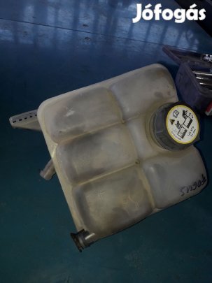 Ford Focus III Kiegyenlítő Tartály