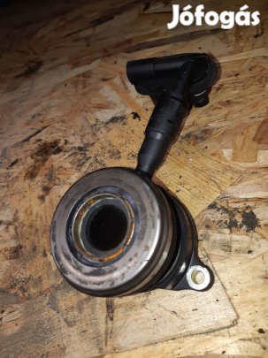 Ford Focus III Kuplung Kinyomó Csapágy