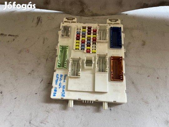 Ford Focus III MK3 F1ET14014BNF Biztosítéktábla Utastér GEM BSI BCM