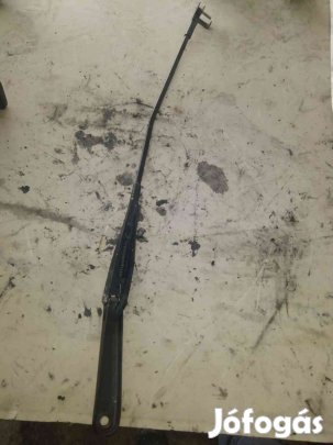 Ford Focus II Bal Első Ablaktörlő Kar