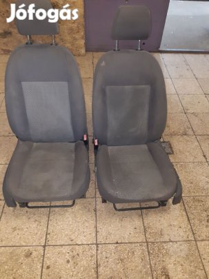 Ford Focus II Első Ülés Garnitúra
