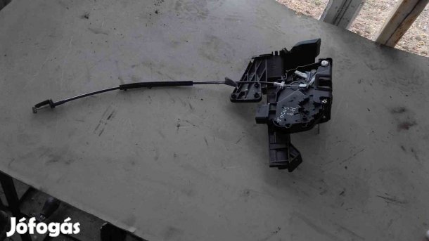 Ford Focus II Jobb Hátsó Ajtó Zárszerkezet + Központizár Motor