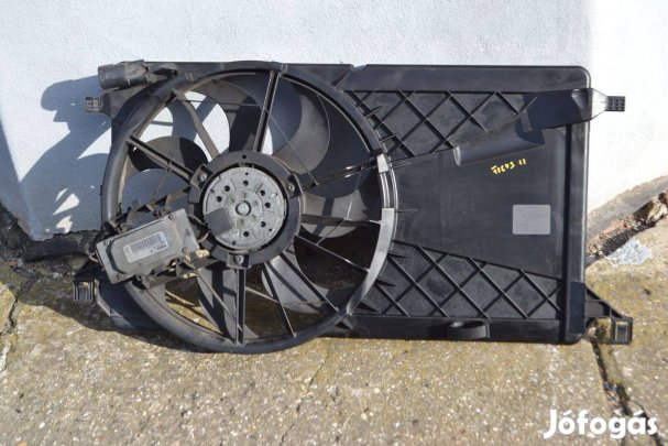 Ford Focus II MK2 hűtőventilátor 0130303930, 3M5H-8C607-RG 3M5H8C607RG