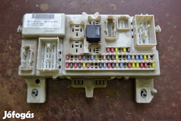 Ford Focus II MK2 utastéri biztosítéktábla 4M5T-14A073-CH 97RA-000001