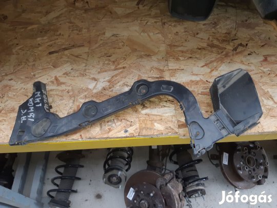 Ford Focus I Jobb Hátsó Lökhárító Tartó