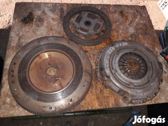Ford Focus I Kuplung Szett + Egytömegű Lendkerék
