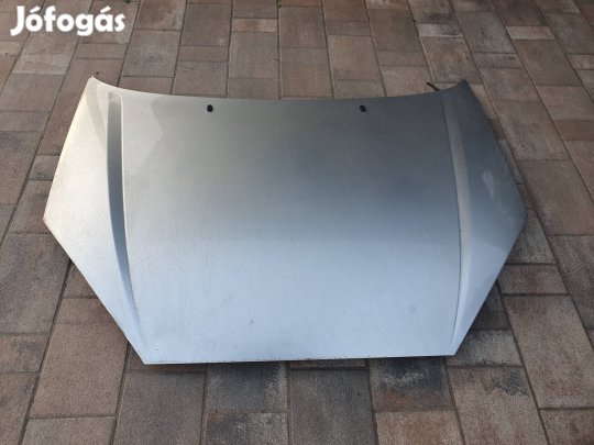 Ford Focus I-es motorháztető.