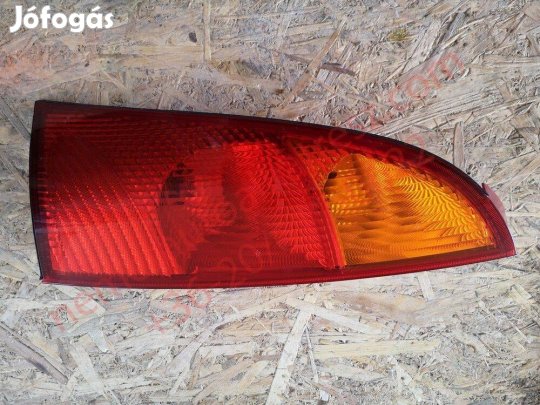 Ford Focus MK1 ferdehátú jobb hátsó fényszóró 1M51-13404-A