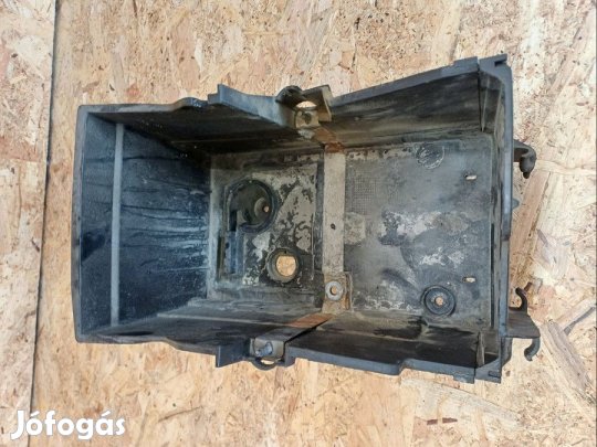 Ford Focus MK2 (2004-2010) Akumlátor Tartó