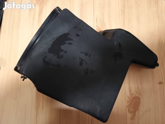 Ford Focus MK2 facelift légszűrőház felső elem