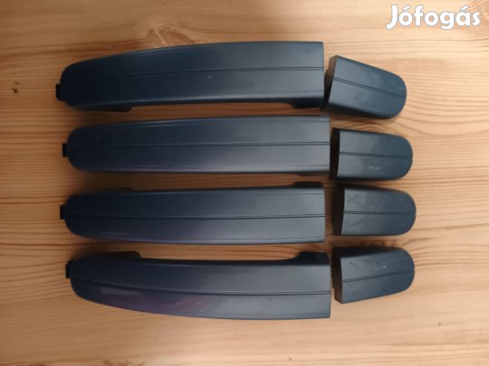 Ford Focus MK2 kilincs szett (M8 színkód)