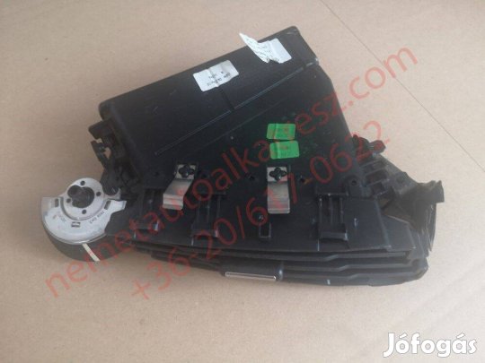 Ford Focus MK3 középső/jobb levegő rostély BM51-A014L20BC-3JA6