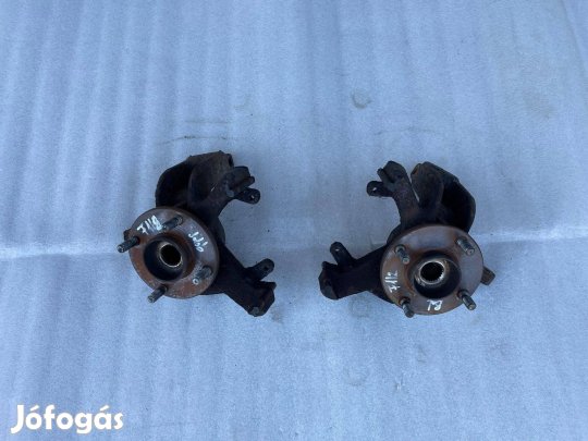 Ford Focus Mk1 első ABS nélküli csonkállvány kerékaggyal együtt