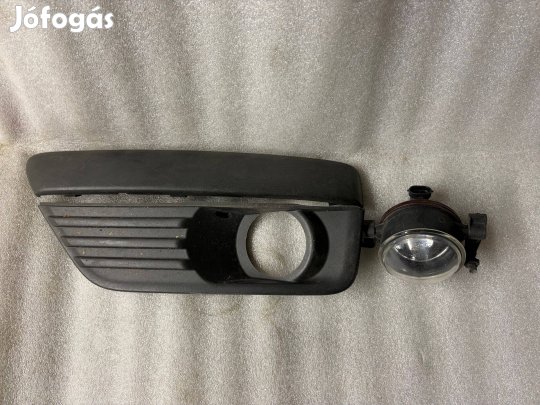 Ford Focus Mk2 Bal első gyári ködlámpa