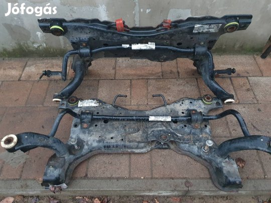 Ford Focus Mk2-Mk2.5 első bölcső.