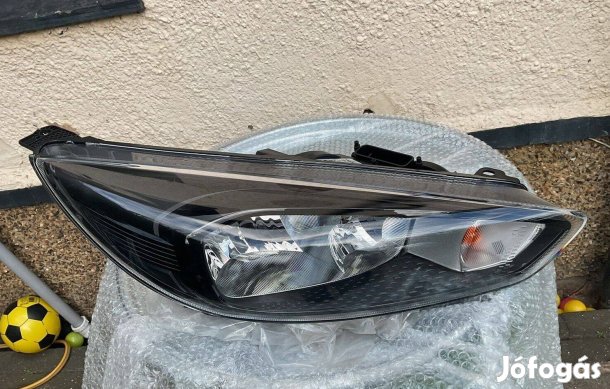 Ford Focus Mk3 jobb első fényszóró lámpa fekete optikás