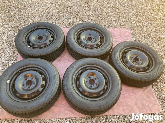 Ford Focus kerekek Bridgestone 195/65 R15