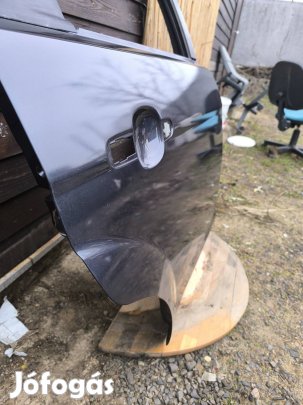 Ford Focus kombi jobb hatsó ajtó olcsón eladó!