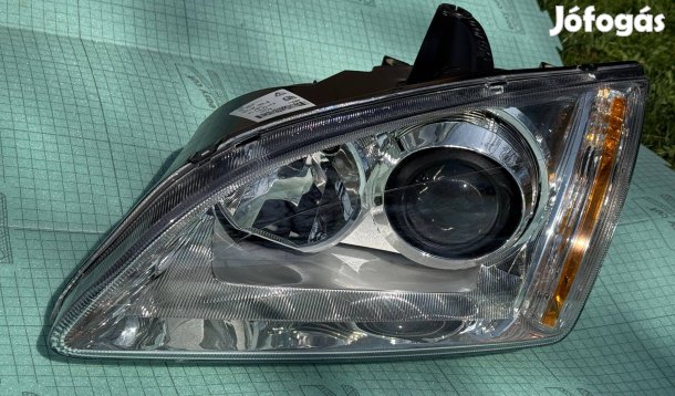 Ford Focus mk2 kanyarkövetős gyári fényszóró