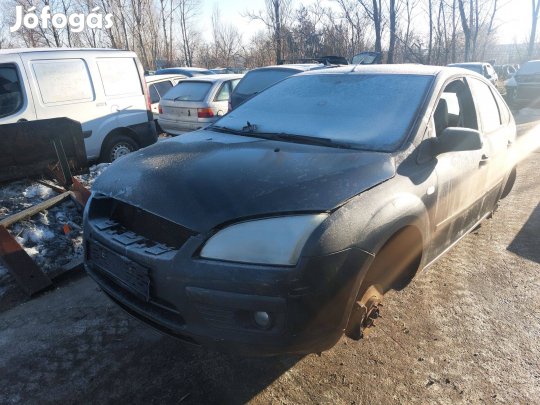 Ford Focus mk2 karosszéria elemei szürke