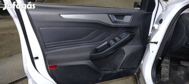 Ford Focus mk4 facelift kombi ajtókárpit szett