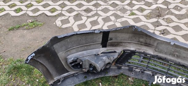 Ford Galaxy 2006-tol gyártott első lökhárító (sérült)