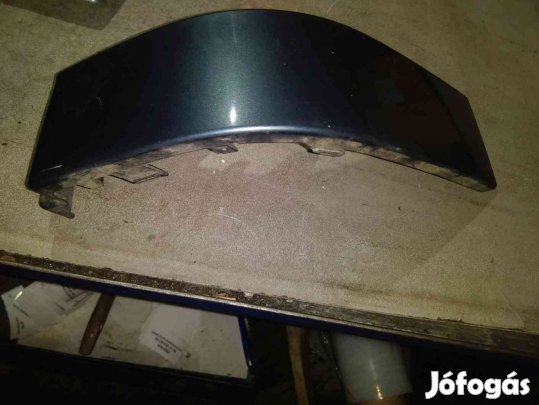 Ford Galaxy II Bal Hátsó Lámpa Alatti Burkolat