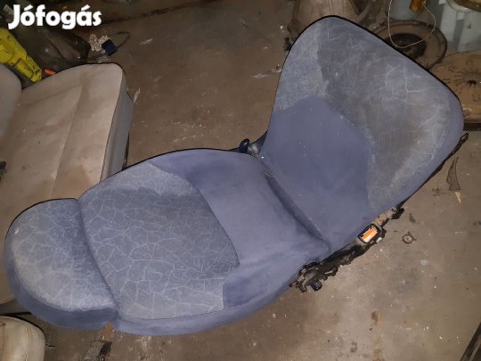 Ford Galaxy I Hátsó Középső Ülés