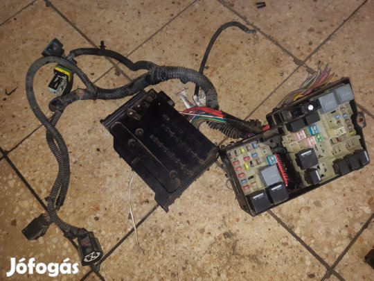 Ford Grand C-Max Biztosítéktábla / Relé Tábla