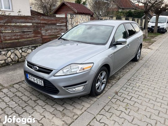 Ford Mondeo 2.0 TDCi Business M.o-i.Végig SZERV...