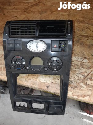 Ford Mondeo III Középkonzol