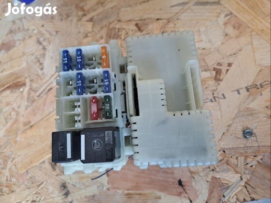 Ford Mondeo MK4 (2006-2014)  2.0Tdci Diesel Biztosíték Tábla