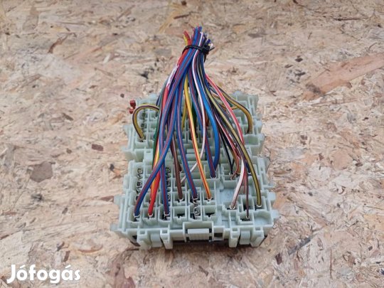 Ford Mondeo MK4 (2006-2014)  2.0Tdci Diesel Biztosíték Tábla