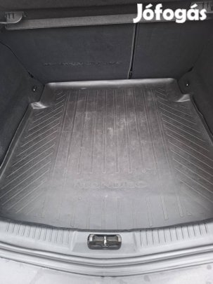 Ford Mondeo csomagtér tálca
