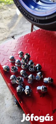 Ford Mondeo kerékcsavar! M12 * 1.5.