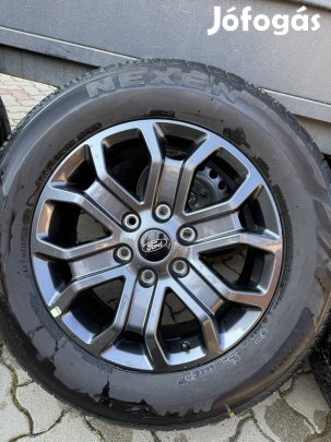 Ford Ranger 255-60 R18 kerékgarnitúra