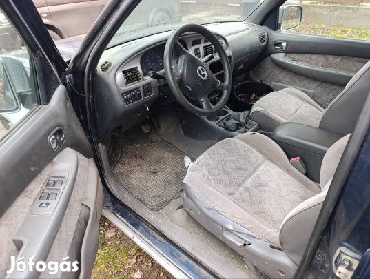 Ford Ranger és Mazda B2500 bontott alkatrészek eladók. 