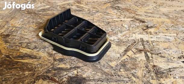 Ford TRANSIT custom MK8 12- Hátsó negyed szellőző rács rostély 2745