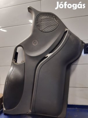 Ford Transit 00-06 Bal Első Ajtókárpit