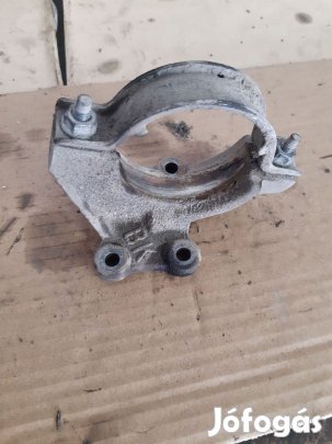 Ford Transit 00-06 Féltengely Tartó Bak