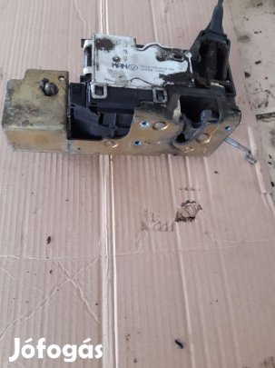 Ford Transit 00-06 Jobb Első Ajtó Zárszerkezet
