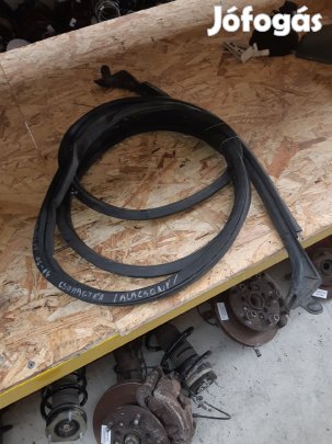 Ford Transit 06-13 Csomagtérajtó Gumikéder