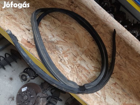 Ford Transit 06-13 Jobb Hátsó Ajtó Gumikéder