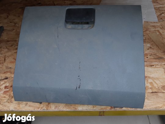 Ford Transit 06-13 Kesztyűtartó