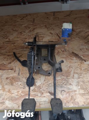 Ford Transit 06-13 Pedálsor: Kuplung + Fék
