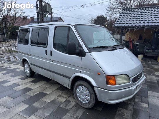 Ford Transit 2.5 TD Tourneo Busz (9 személyes )
