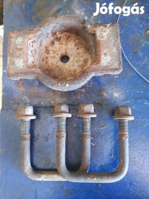 Ford Transit Connect Jobb Hátsó Rugó Tartó Kengyel / Cuppánt