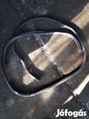 Ford Transit Connect Jobb Tolóajtó Gumikéder