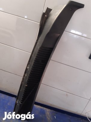 Ford Transit Connect Levélrács