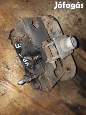 Ford Transit Connect Motorháztető Zárszerkezet